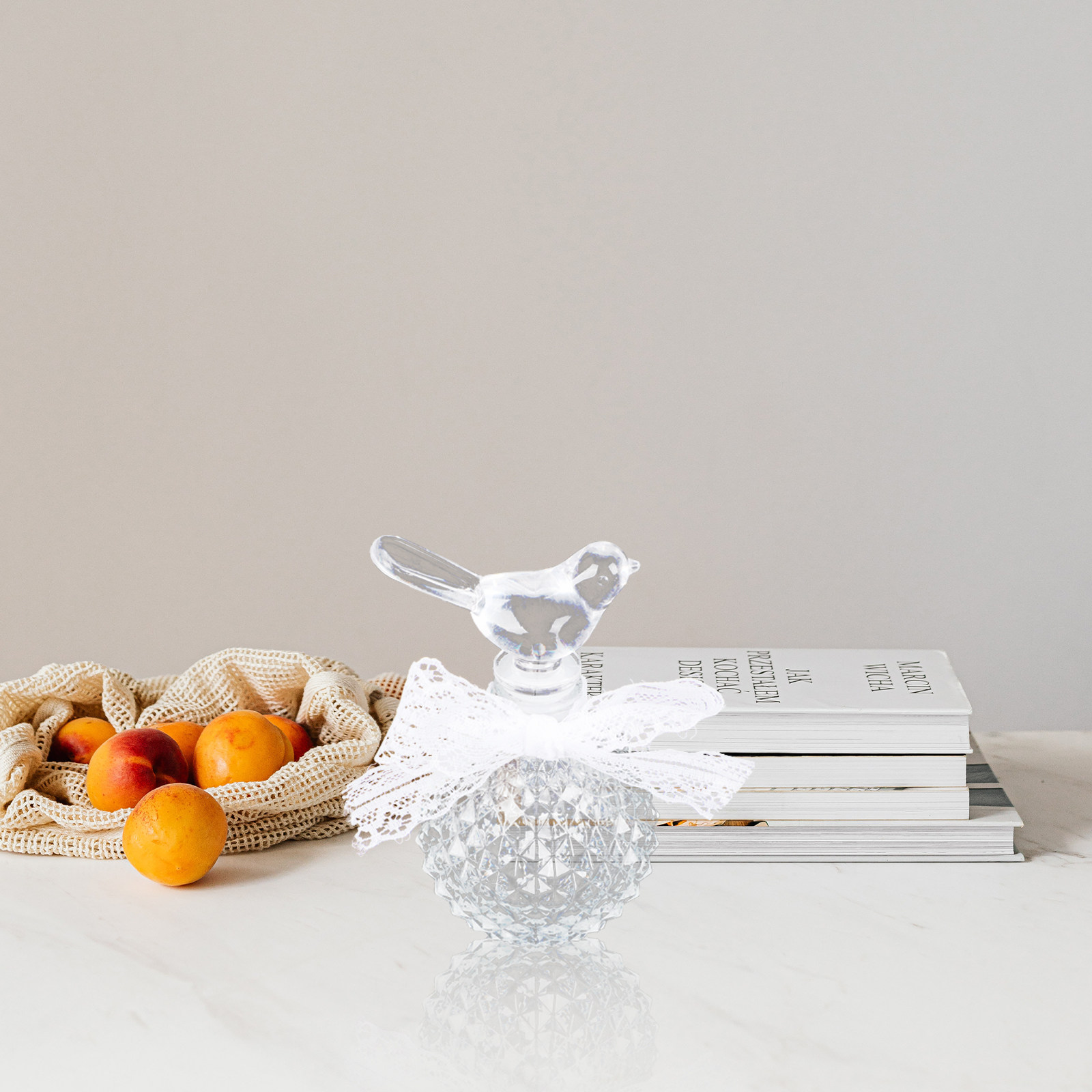Fragrance Home Decor - Şeffaf Kabartmalı Cam Parfüm Şişesi, Ev